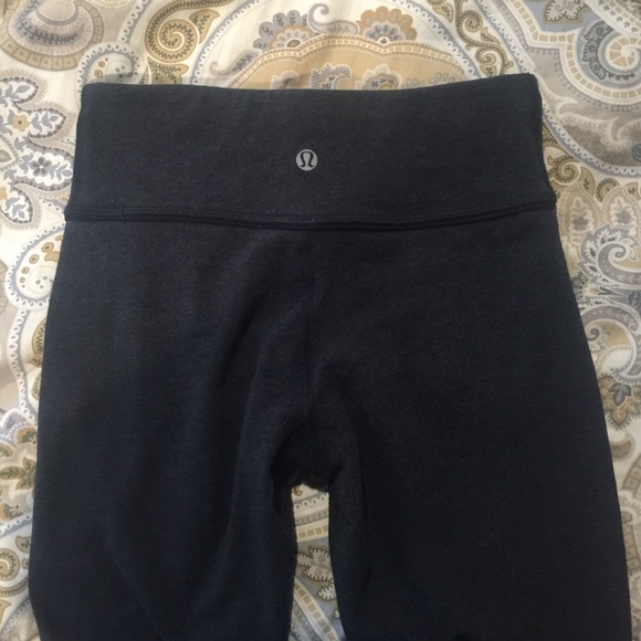 lulu lemon size 2 charcoal pants