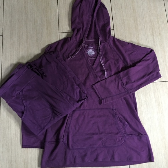 Women's purple work out pant & hoodie set