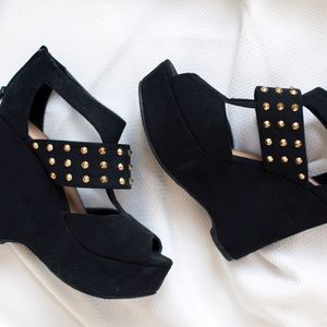 Black platform studded cutout wedges