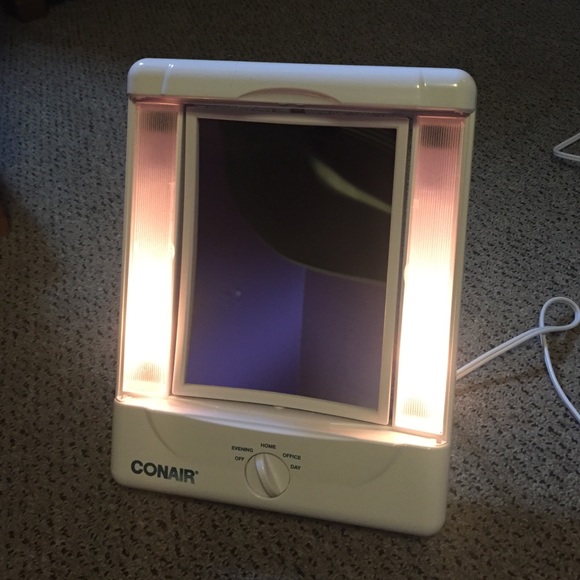 CONAIR Vanity Mirror
