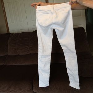 White Hollister jeans- ON HOLD
