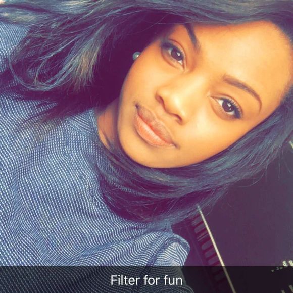 Meet your Posher, Nia