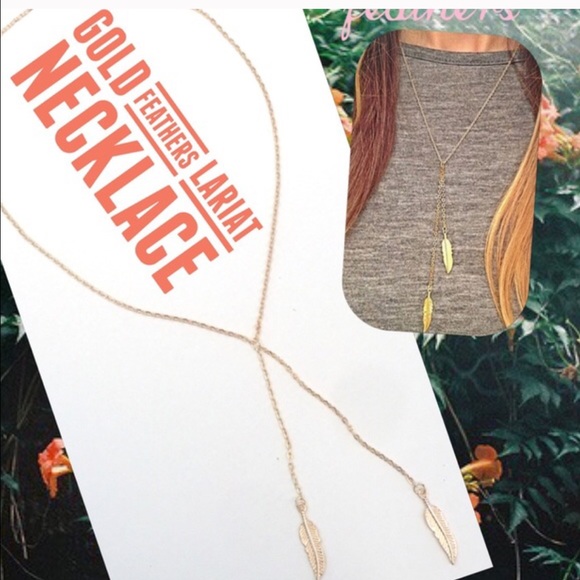 Jewelry - New! Gold feather lariat necklace