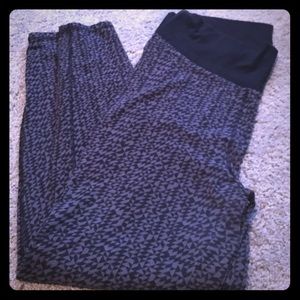 Old navy active printed yoga legging