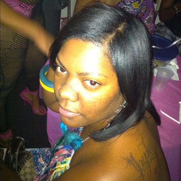 Meet your Posher, Toya - Picture 1 of 1
