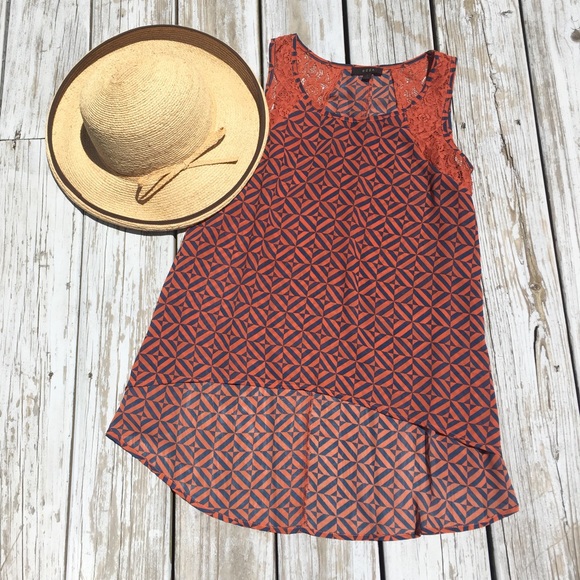 Tops - Pattern + Lace Top