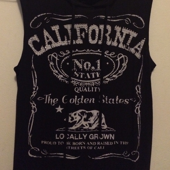 NWOT sleeveless tee