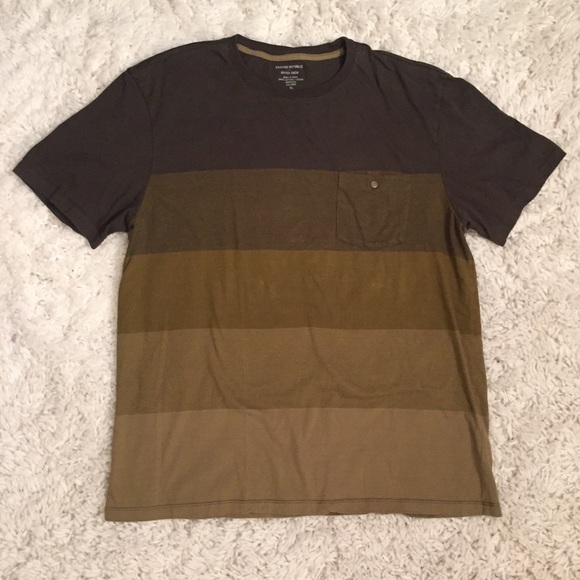 Banana Republic Other - Banana Republic Crew Neck T-shirt