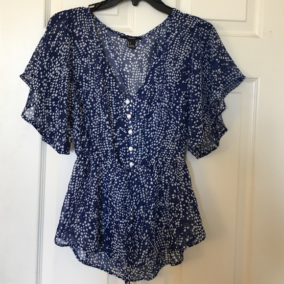 Navy blue/white top