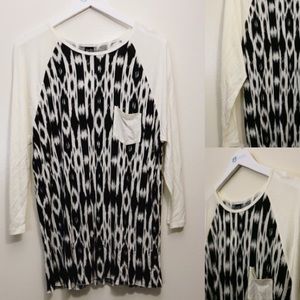 New tribal print baseball raglan tee