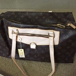 Louis Vuitton faux bag