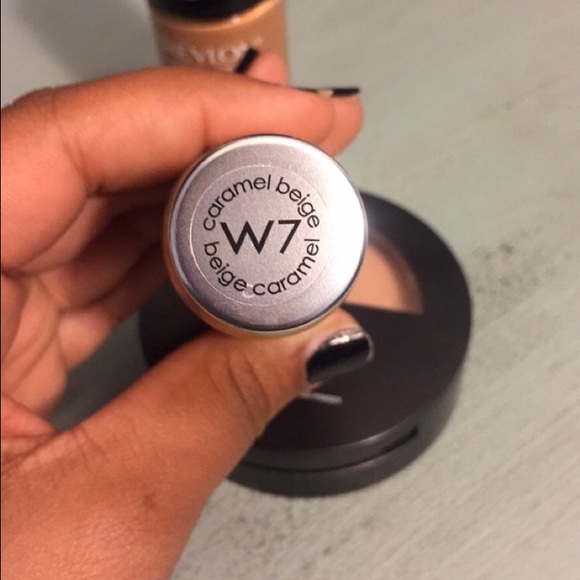 💄❤️FOUNDATION BUNDLE❤️💄 - Picture 2 of 4