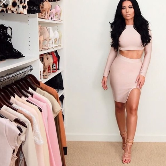 Dresses & Skirts - Nude set skirt and top never used