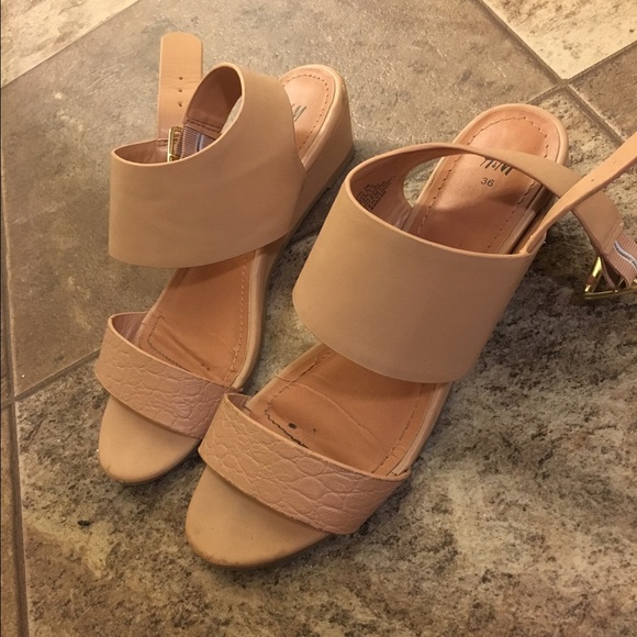 H&M wedge