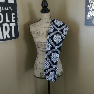 Agnes & Dora Black and White Fleur de Lis Leggings
