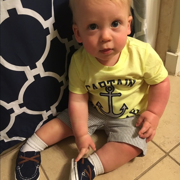 Meet your Posher, Krystal💜 - Picture 2 of 4