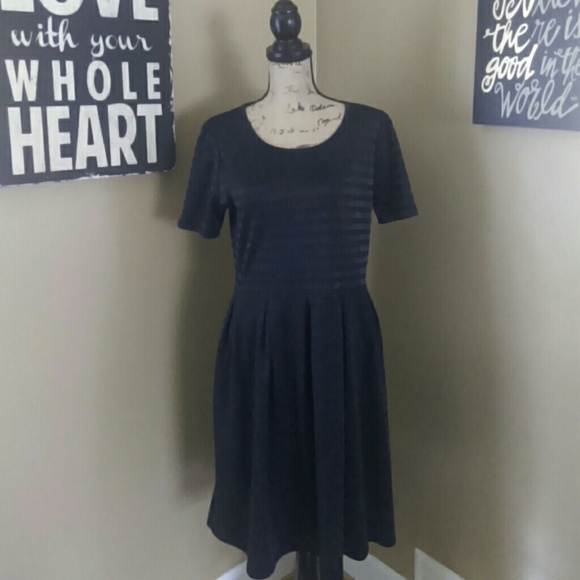 LuLaRoe Black on Black Striped Amelia XL UNICORN