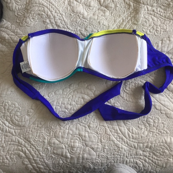 Color block Swim Top - Picture 2 of 3