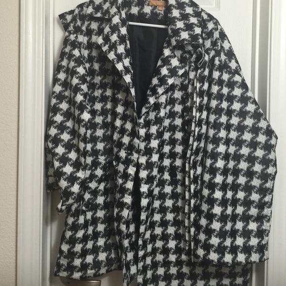 Houndstooth raincoat Clearance