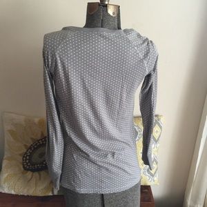 Aeropostale Tops - Aeropostale long sleeve T-shirt. Aeropostale Tops - Aeropostale long sleeve T-shirt.