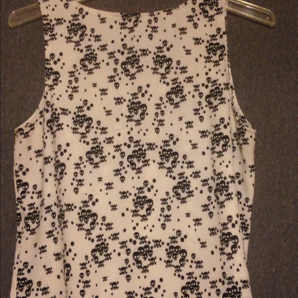 Top - Picture 4 of 4
