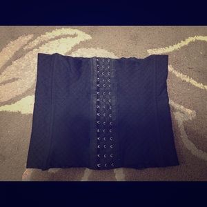 Waist trainer size small