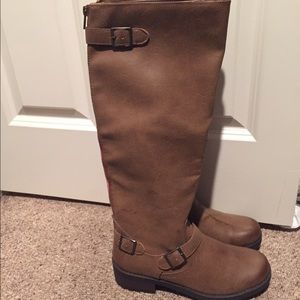 Brown Boots with Red Zipper Detail