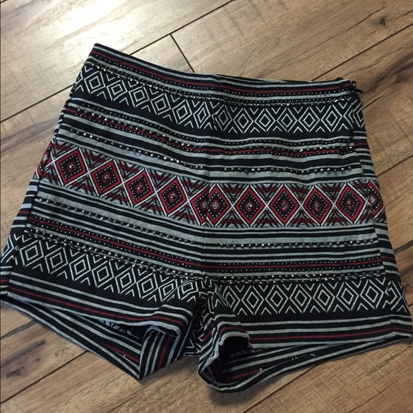 H&M high waisted shorts - Picture 1 of 3