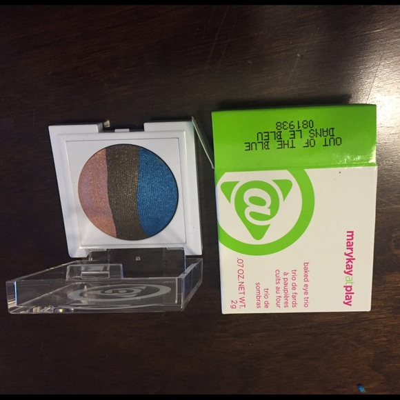 Mary Kay eyeshadow - Picture 1 of 1