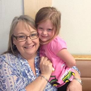 Meet your Posher, Laura