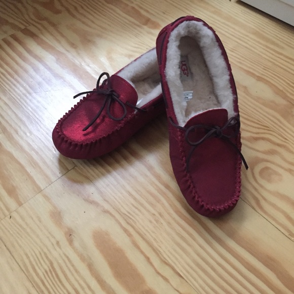 UGG | Dakota Slipper | Red Glitter with Leather