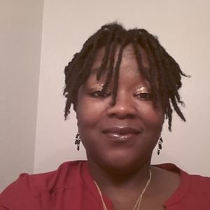 Meet your Posher, Yolanda