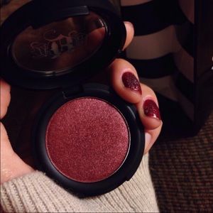 Kat Von D eyeshadow