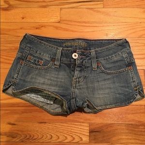 American eagle shorts !