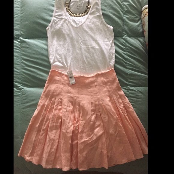 Ann Taylor LOFT peachy pink pleated skirt