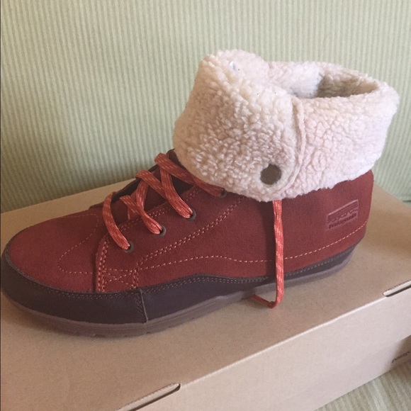 SALE❗️❗️Patagonia activist fleece waterproof boots - Picture 3 of 4