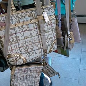 For trade with snoussis coach set