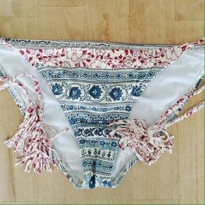 Billabong tie side bottoms