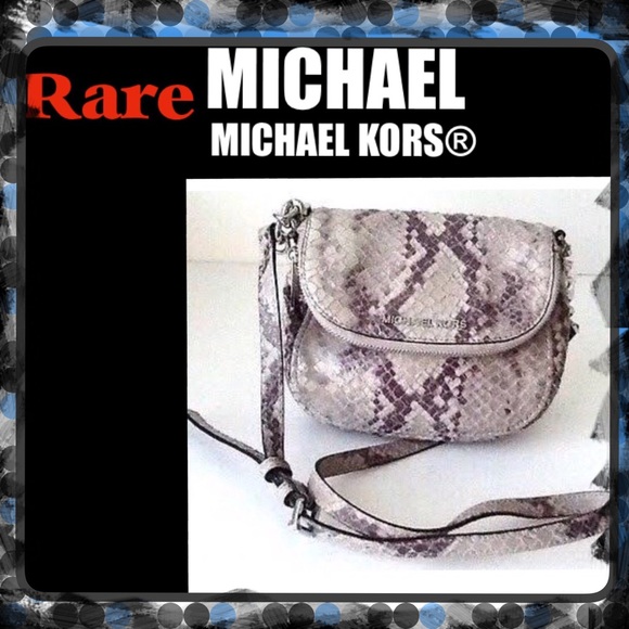 Michael Kors Handbags - 🚫🚫TRADED W/ANGELA🚫🚫MK Bedford