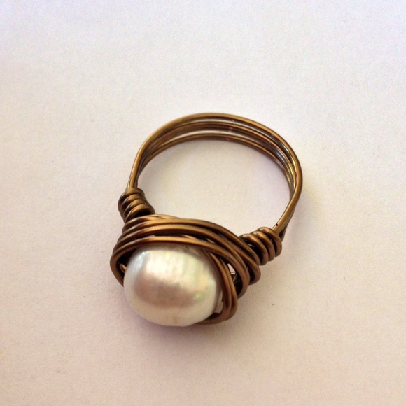 🎉 Host Pick🎉bronze WireWrapped Pearl Ring - Picture 4 of 4