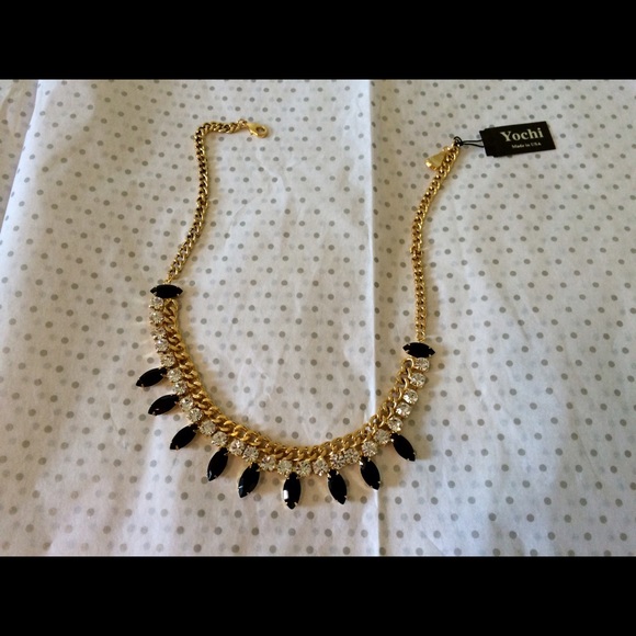 Price markdown!! Elegant gold-tone necklace