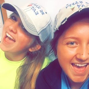 Meet your Posher, Shania