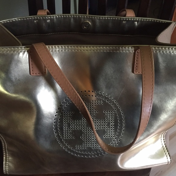 Tory burch gold metallic leather tote - Picture 3 of 4