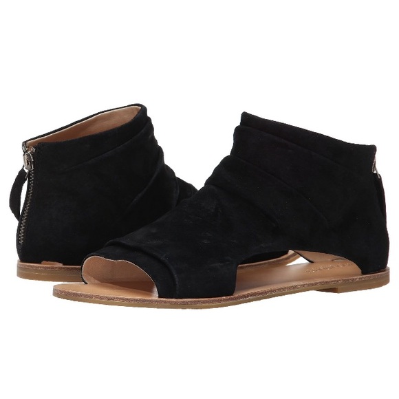 KOOLABURRA FALLON BLACK SUEDE GLADIATOR SANDALS