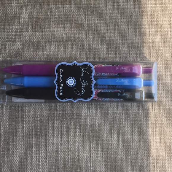 Brand new Vera Bradley breakaway lanyard & 3 pens - Picture 3 of 4