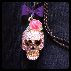 Sparkly skull candy necklace!
