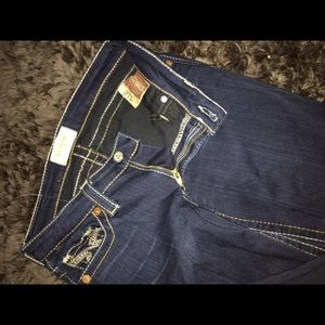 Big star jeans from Buckle worn 5 times at most.