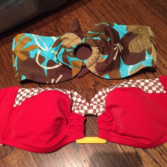 2 bandeau bikini tops