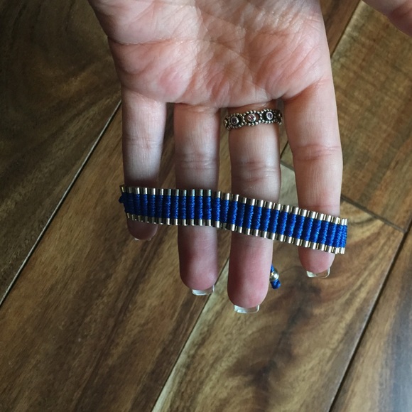 Blue adjustable bracelet