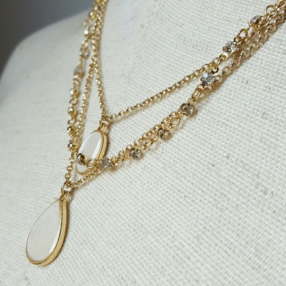 FINAL SALE Romantic Delicate Layer Chain Necklace - Picture 3 of 3